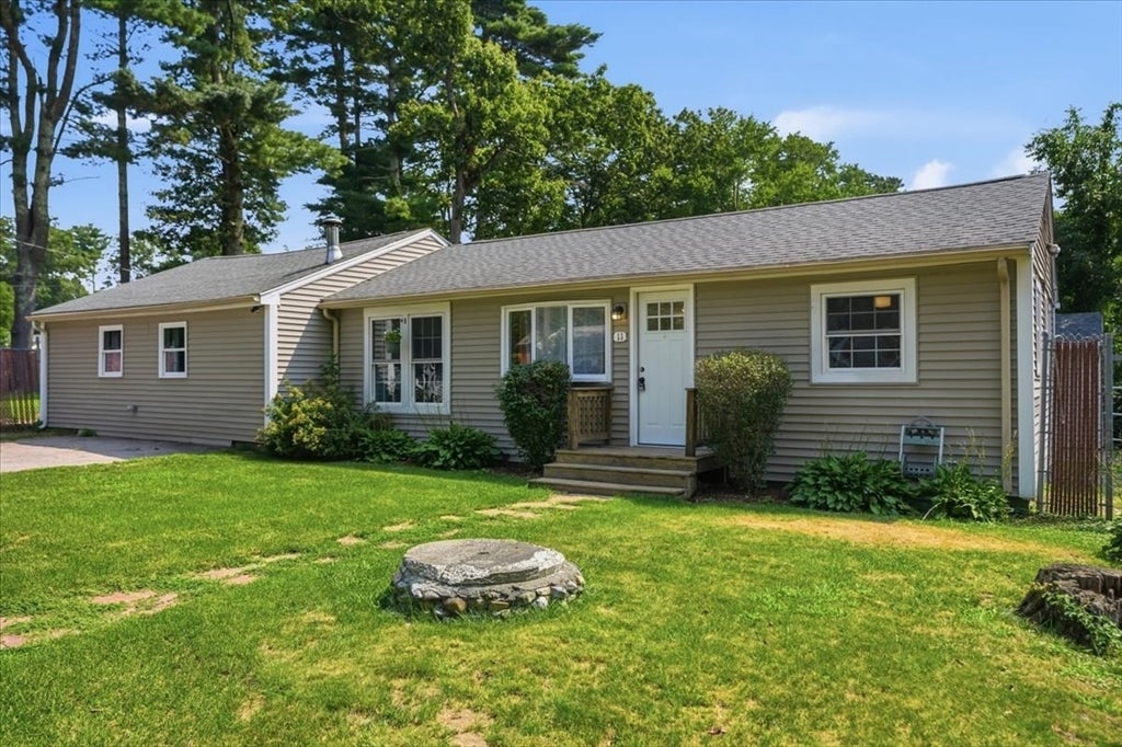 11 3rd Ave, Lakeville, MA Photo #1