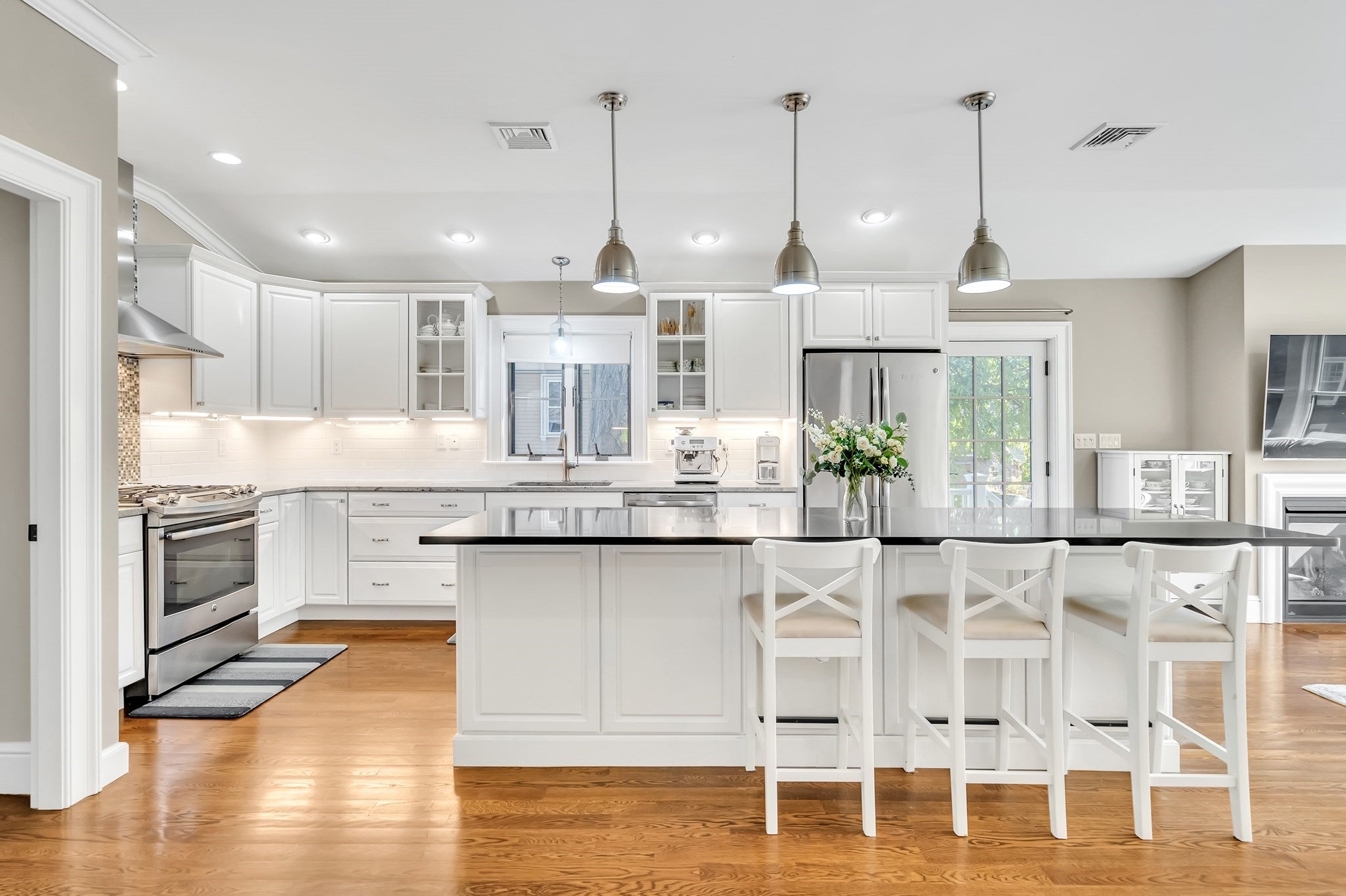 20 Waban St #2, Newton, MA Photo #6