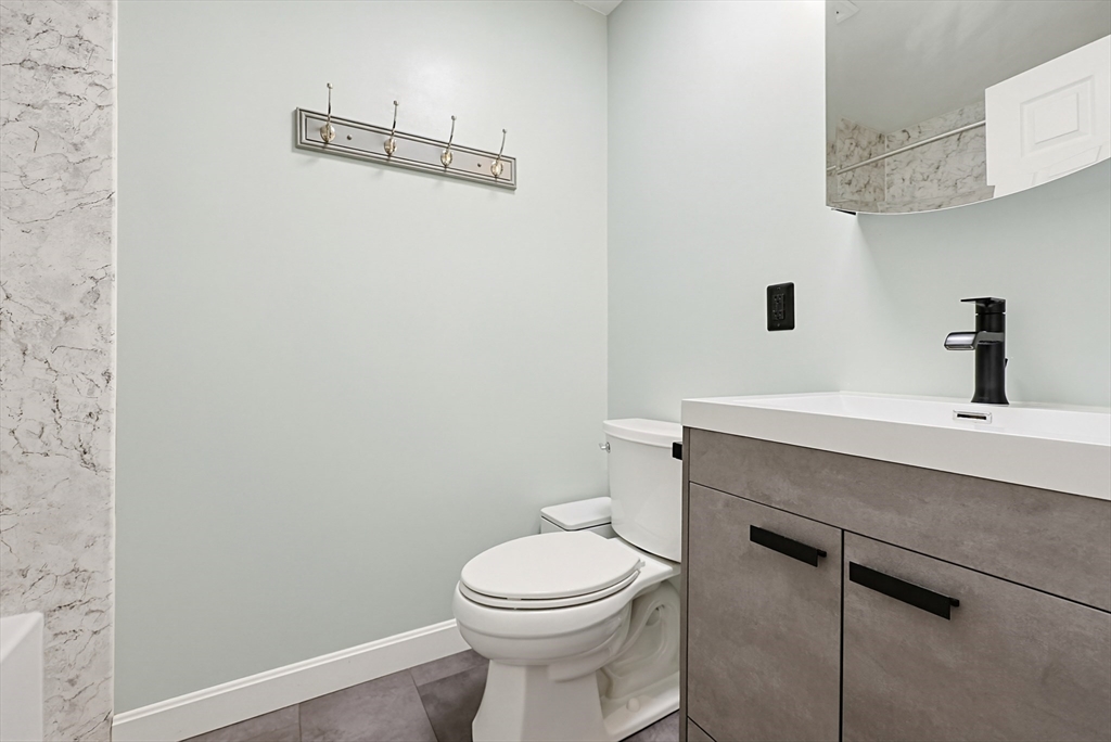 123 Farrwood Dr #123, Haverhill, MA, 123 Farrwood Dr #123, Haverhill, MA Photo #11