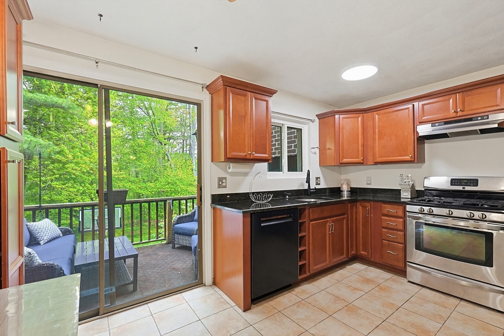 123 Farrwood Dr #123, Haverhill, MA, 123 Farrwood Dr #123, Haverhill, MA Photo #3