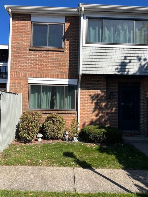 59 Rosewood Dr 59 Stoughton MA 02072