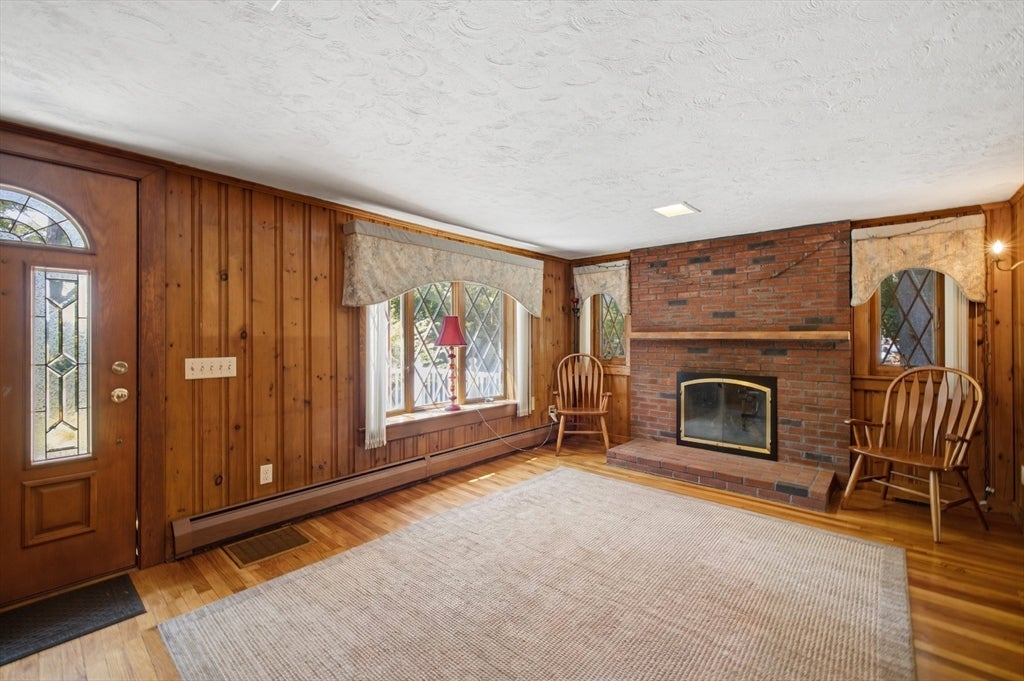 341 Locust Street, Danvers, MA Photo #19