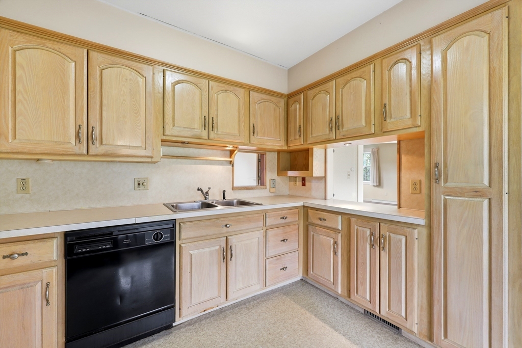 717-719 Stony Hill Rd, Wilbraham, MA Photo #15