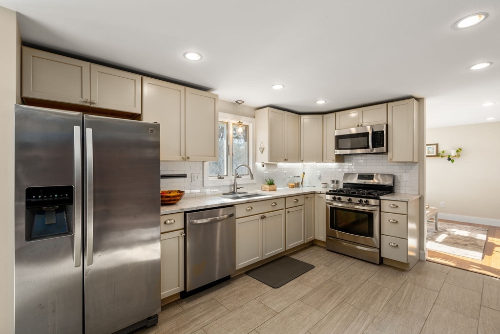 11 Sunset Road, Maynard, MA Photo #8
