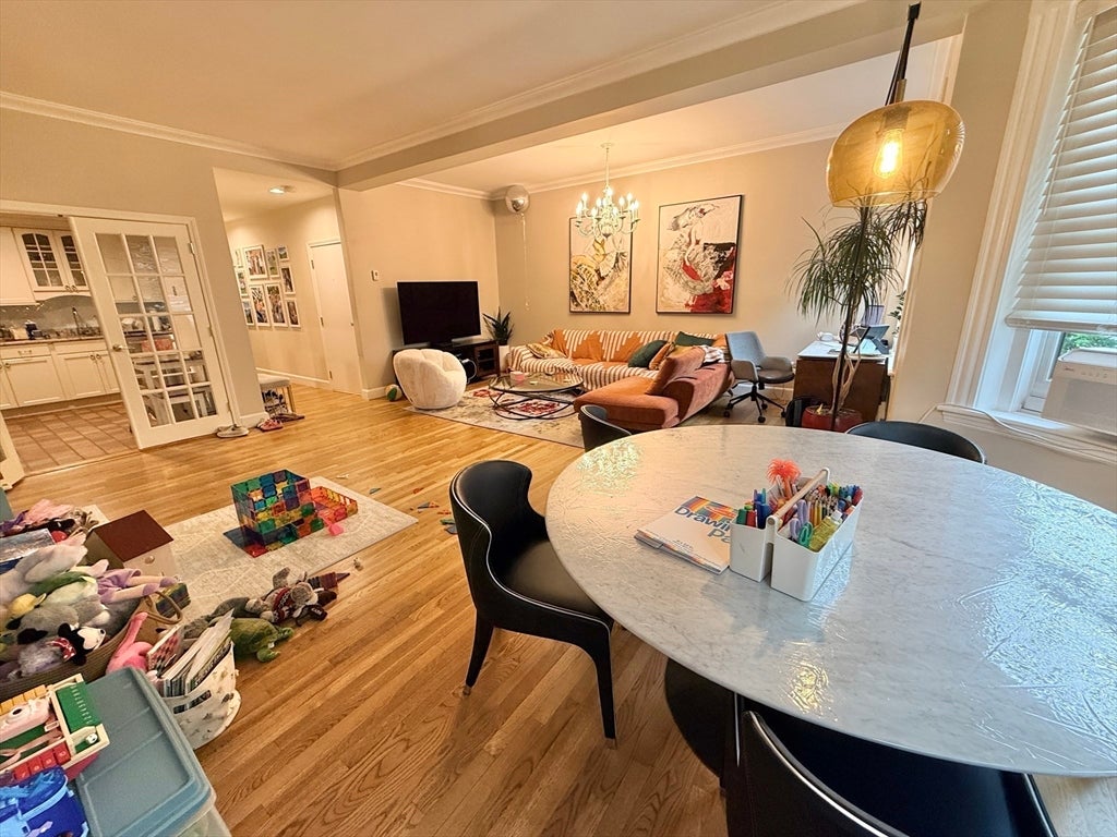 1083 Beacon St #3, Brookline, MA, 1083 Beacon St #3, Brookline, MA Photo #3