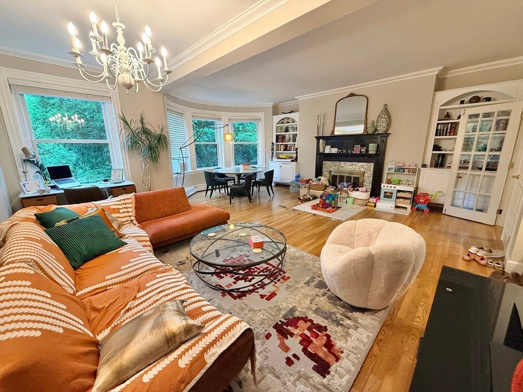 1083 Beacon St #3, Brookline, MA, 1083 Beacon St #3, Brookline, MA Photo #1