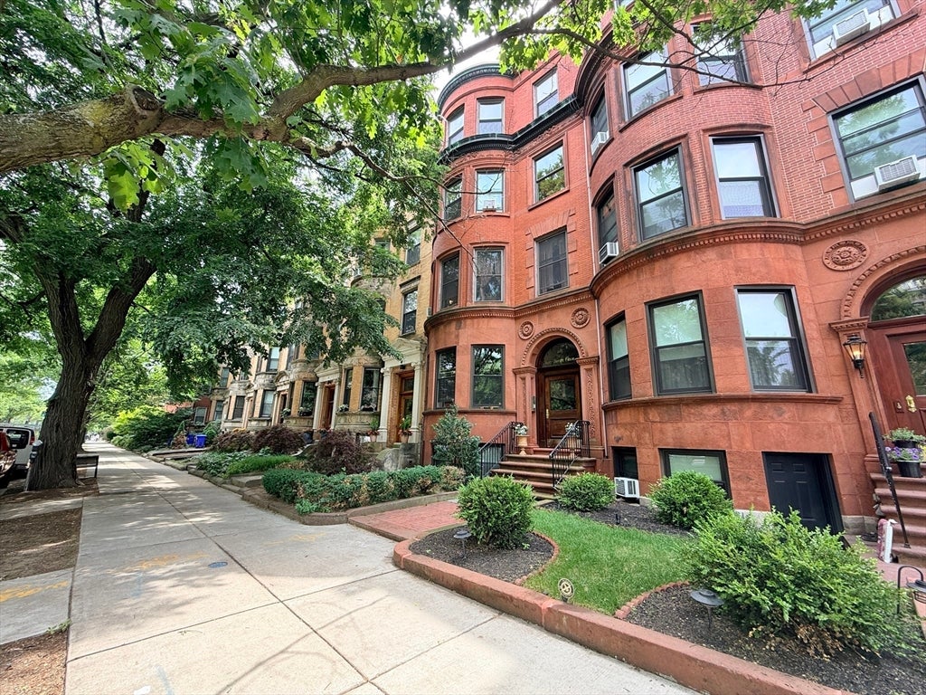 1083 Beacon St #3, Brookline, MA, 1083 Beacon St #3, Brookline, MA Photo #18