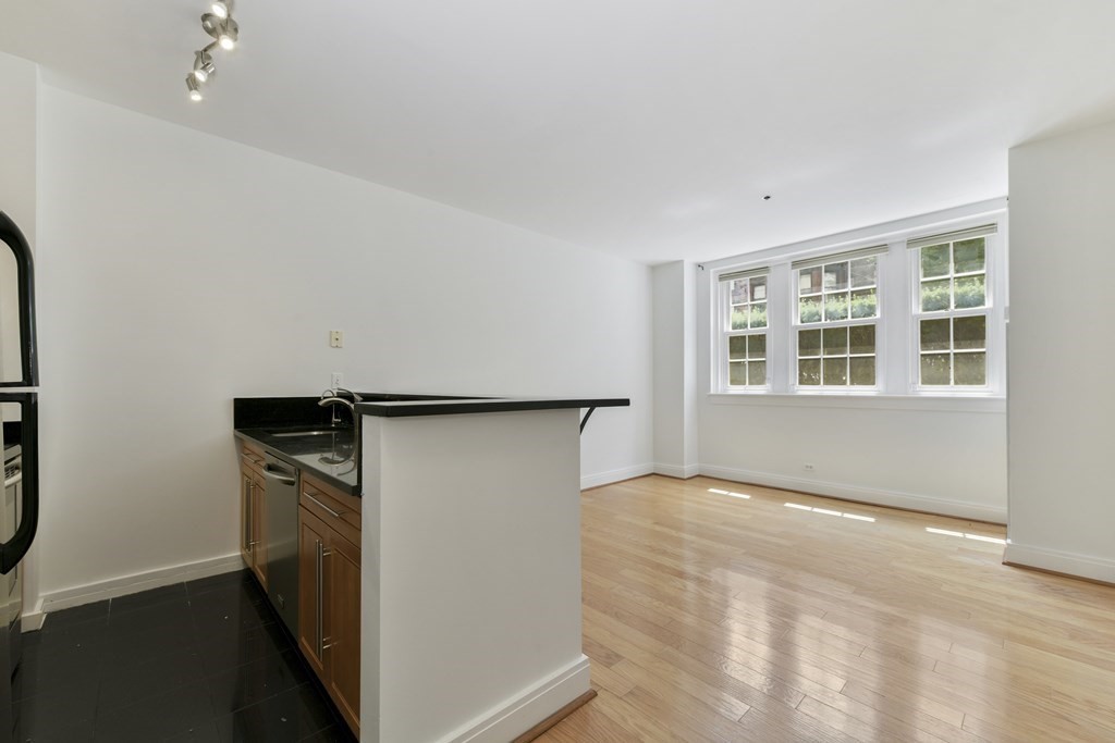534 Beacon Street 103