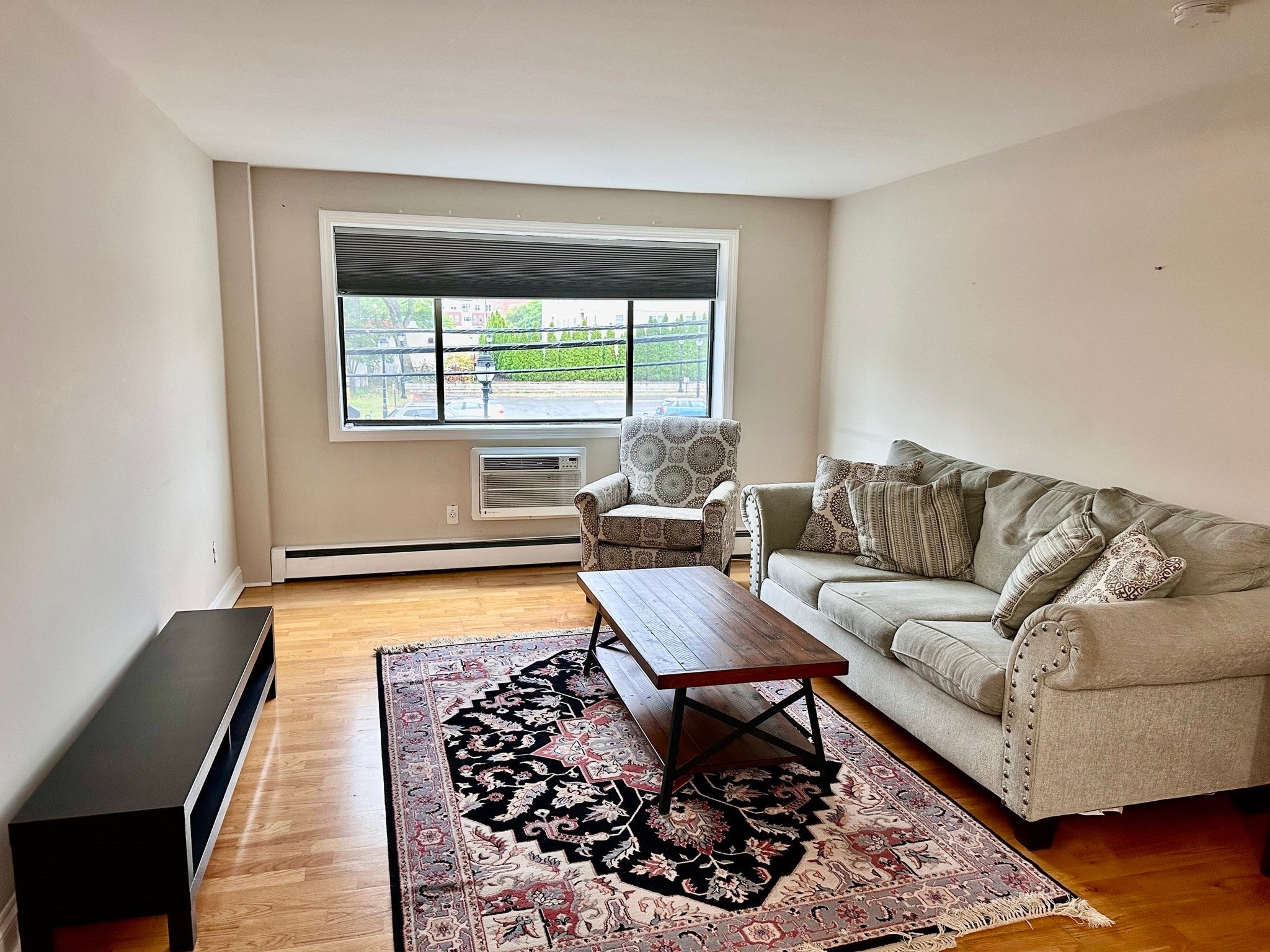 41 Walnut St #21, Waltham, MA Photo #2