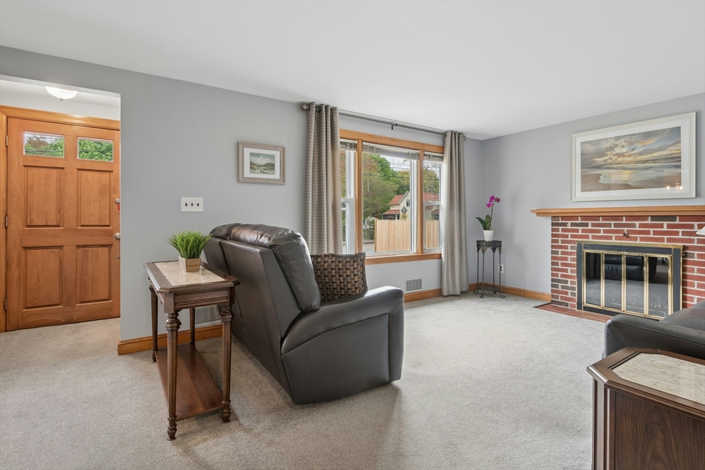 88 Kendall Ave, Framingham, MA Photo #4