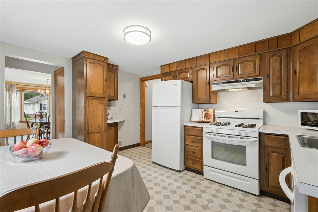 88 Kendall Ave, Framingham, MA Photo #14
