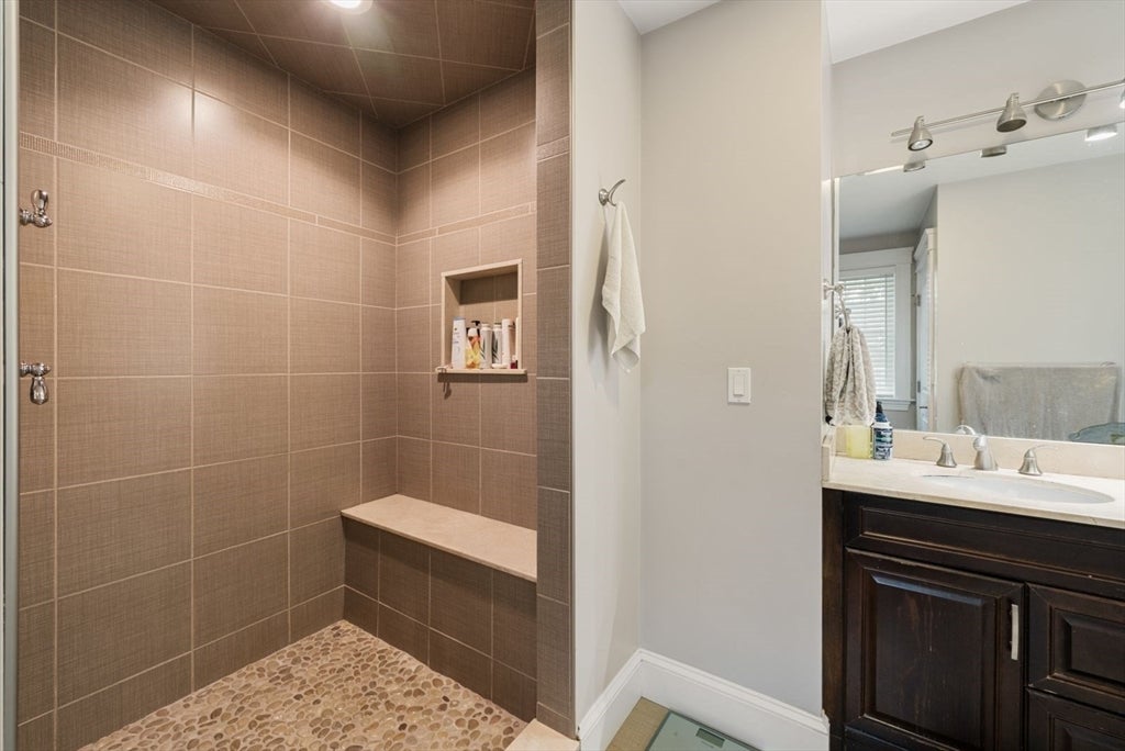 37 Pequossette ST #37, Watertown, MA, 37 Pequossette ST #37, Watertown, MA Photo #14