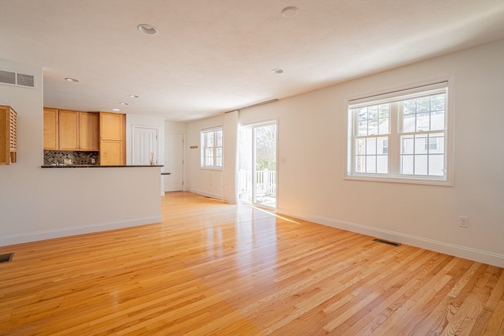 5 Lowther Place, Nashua, NH Photo #12
