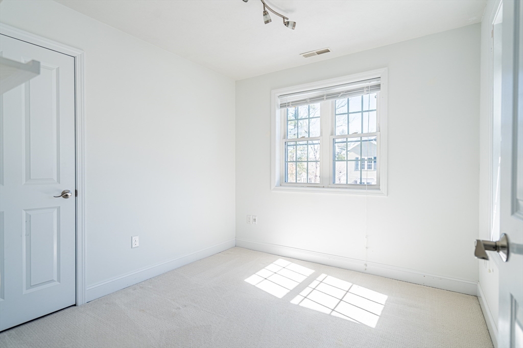 5 Lowther Place, Nashua, NH Photo #26
