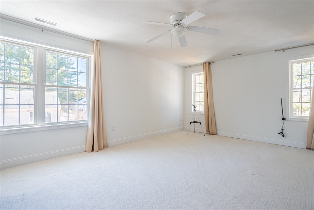5 Lowther Place, Nashua, NH Photo #16