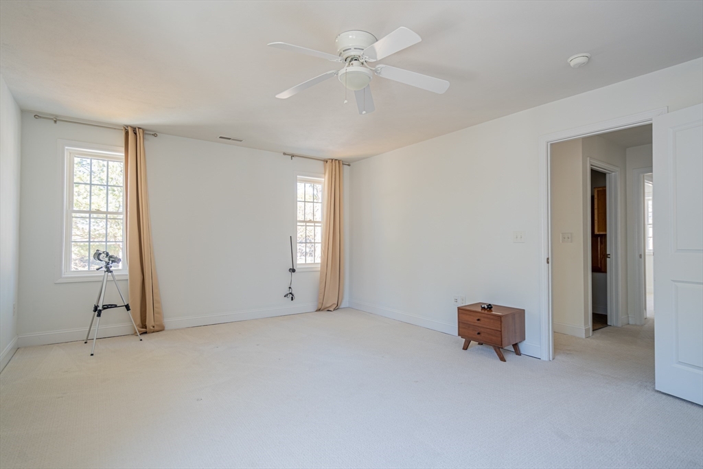 5 Lowther Place, Nashua, NH Photo #8