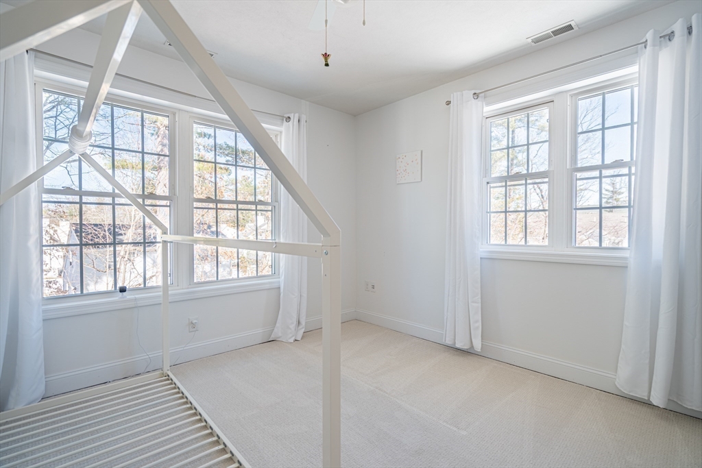 5 Lowther Place, Nashua, NH Photo #17