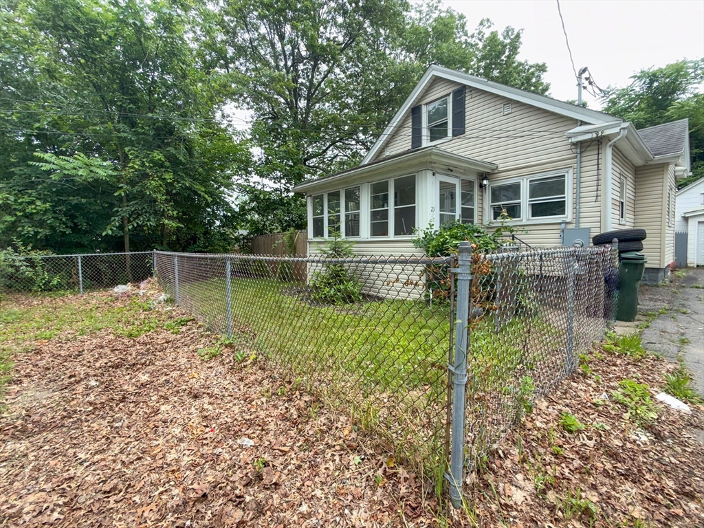 23 Eldert St