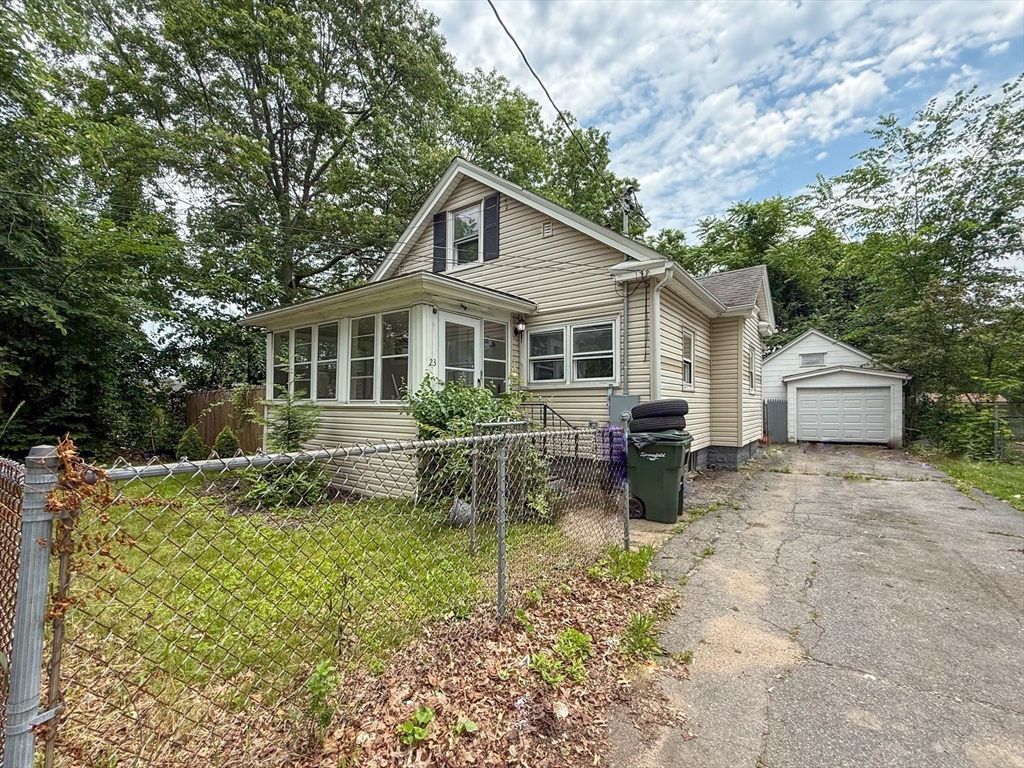 23 Eldert St