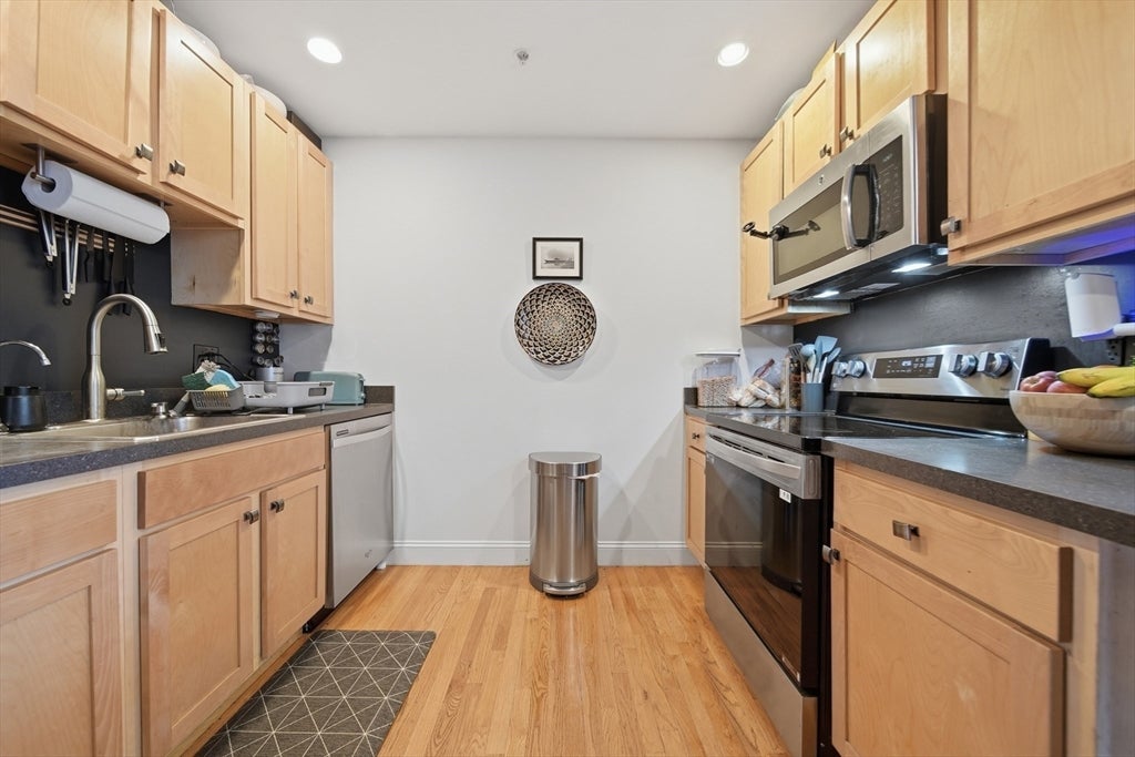 220 Spencer Ave 104