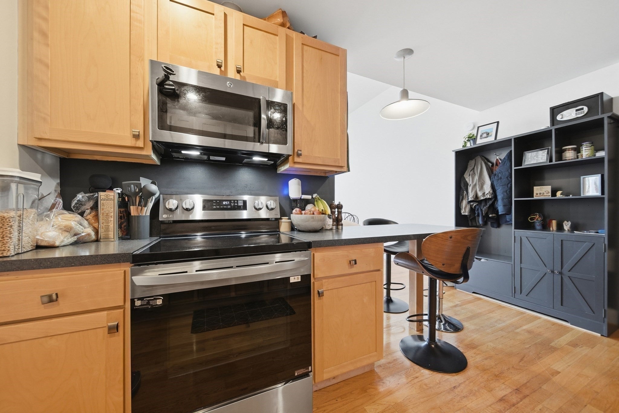 220 Spencer Ave 104