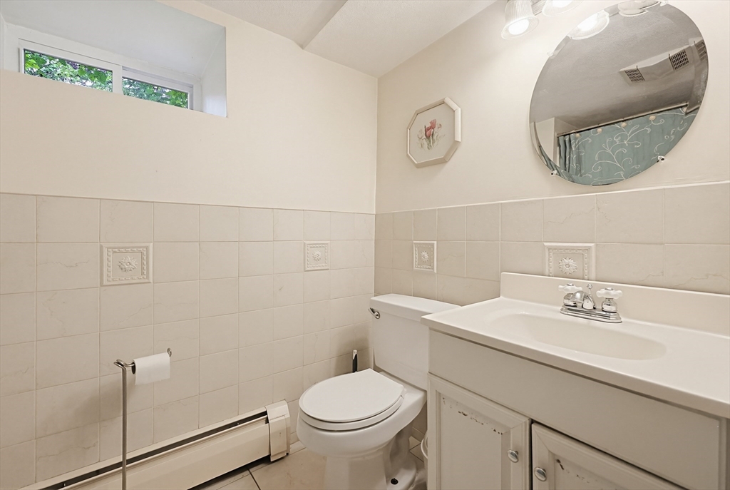 625 Canton Ave, Milton, MA Photo #20