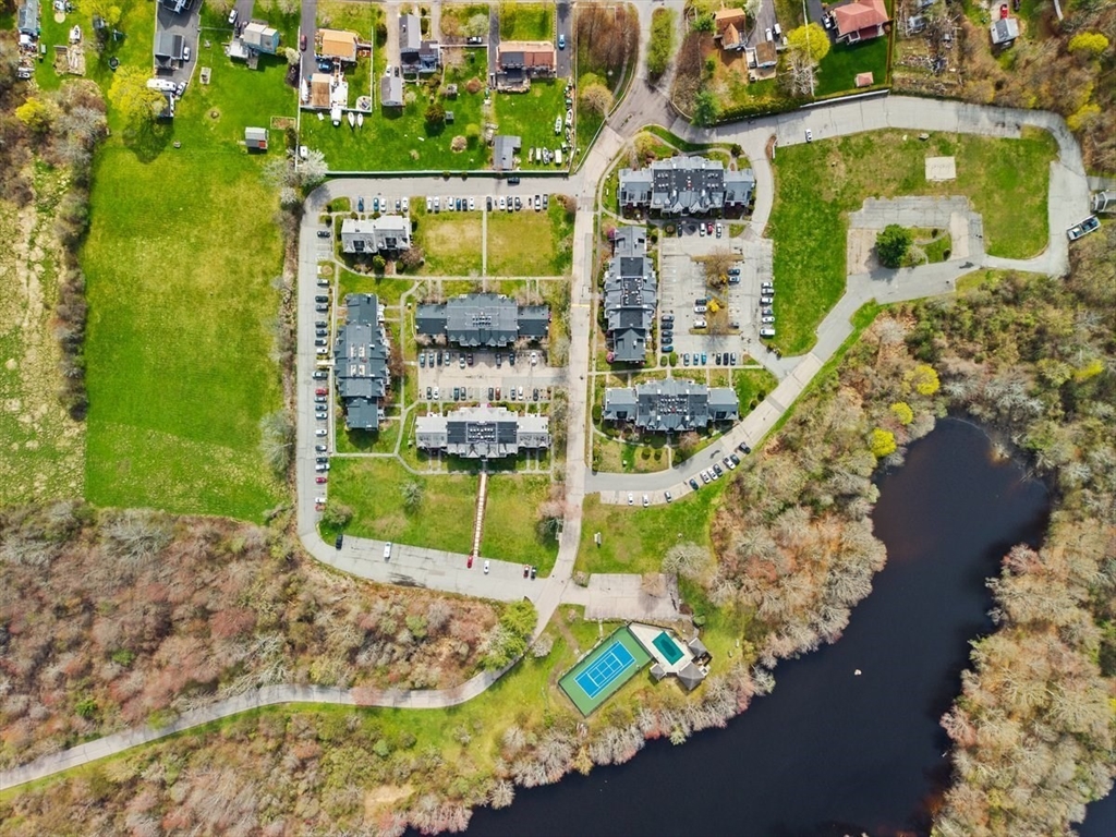 1607 Carriage Ln 1607