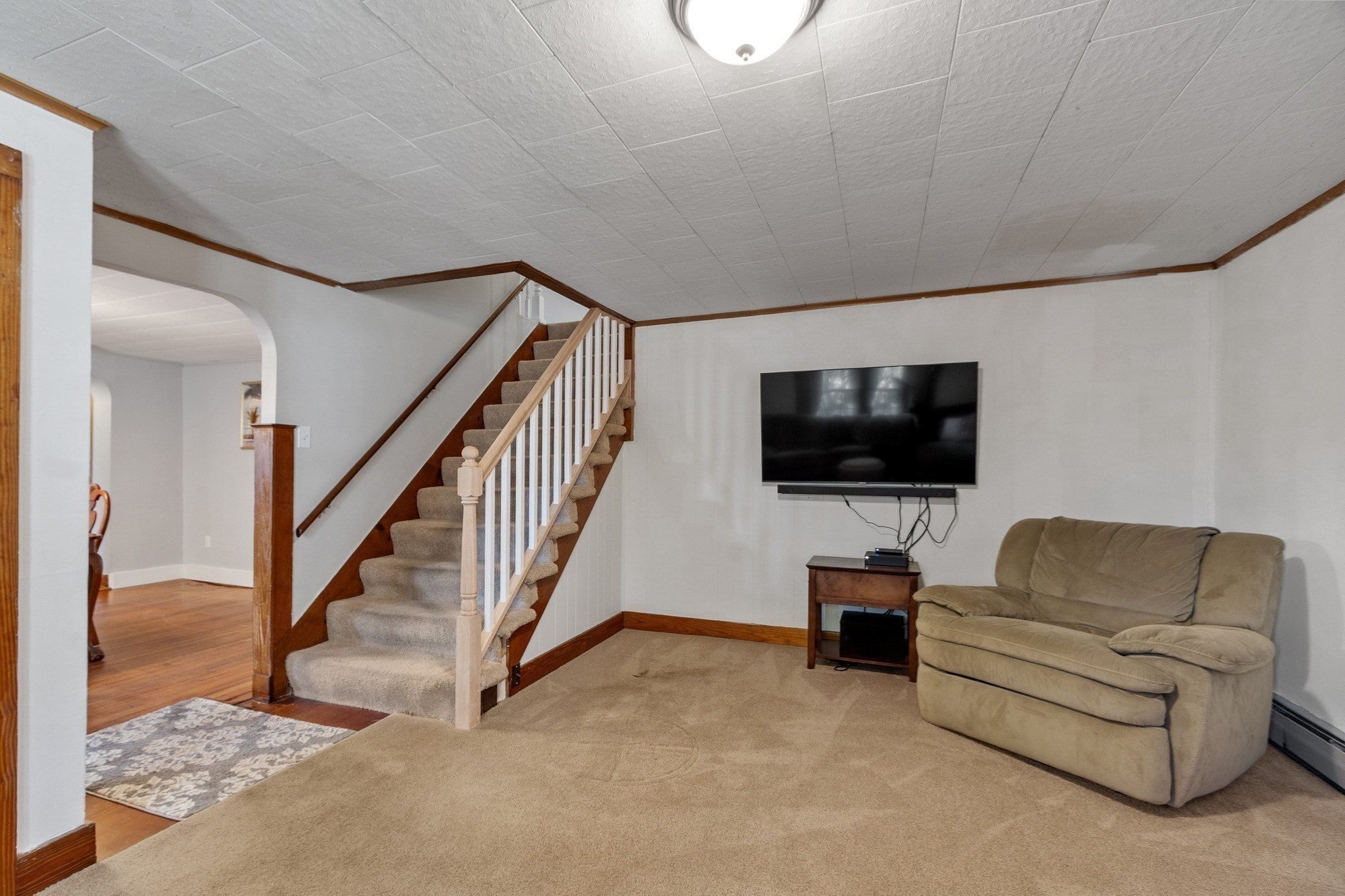 262 Lakeshore Drive, Marlborough, MA Photo #12