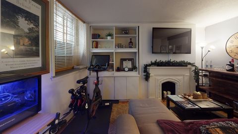 Photo of 64 W Cedar St #2, Boston, MA 02114 (MLS # 73511403)