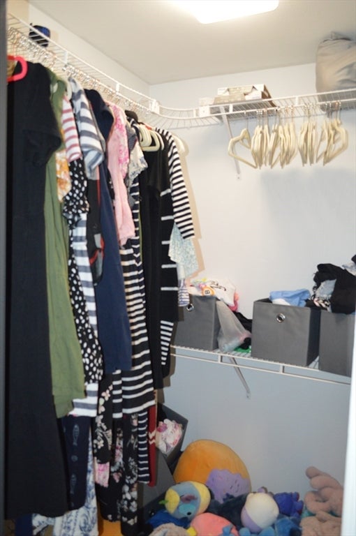 25 Oakes Cir #25, Millbury, MA Photo #17