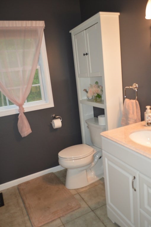 25 Oakes Cir #25, Millbury, MA Photo #7