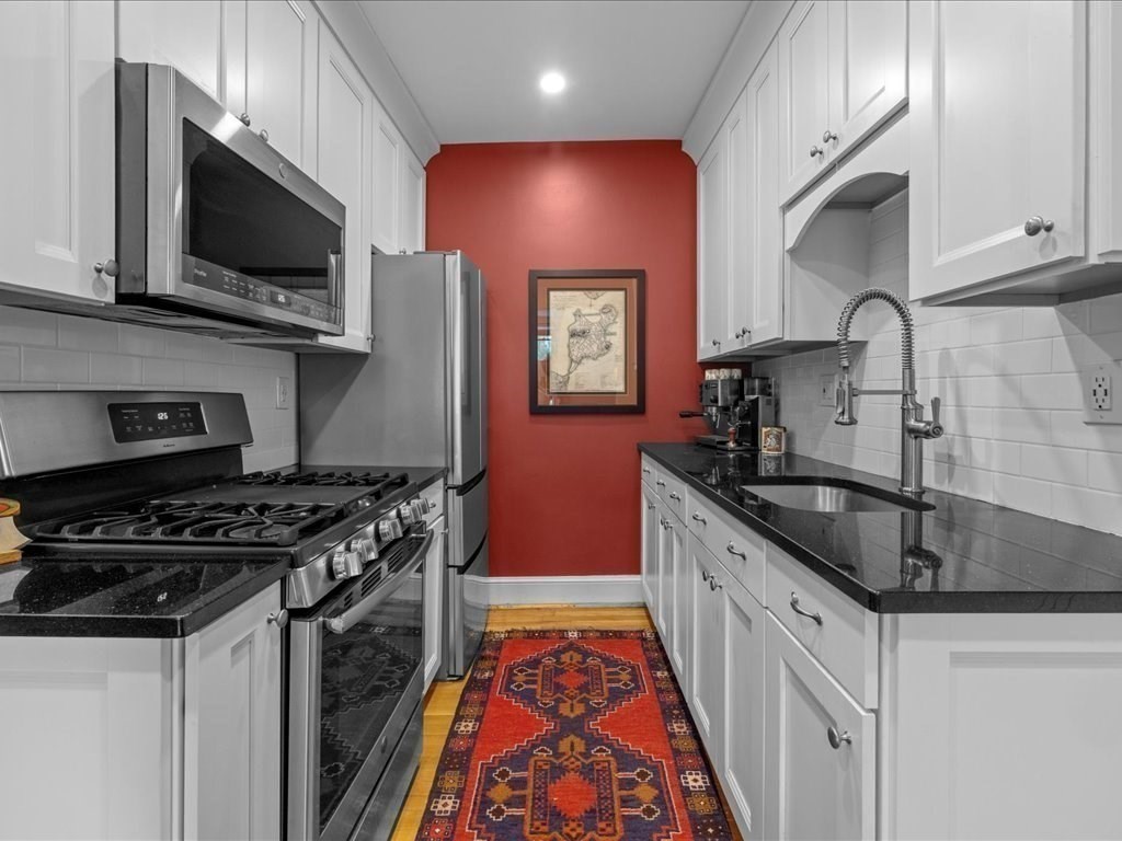 228 Commonwealth Ave 9