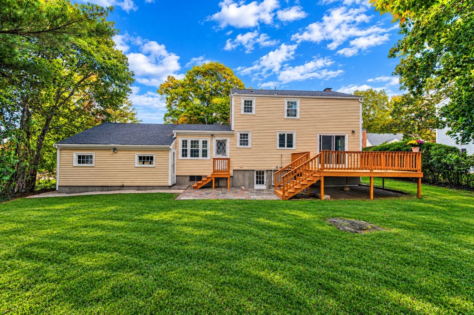 17 Winthrop Ave