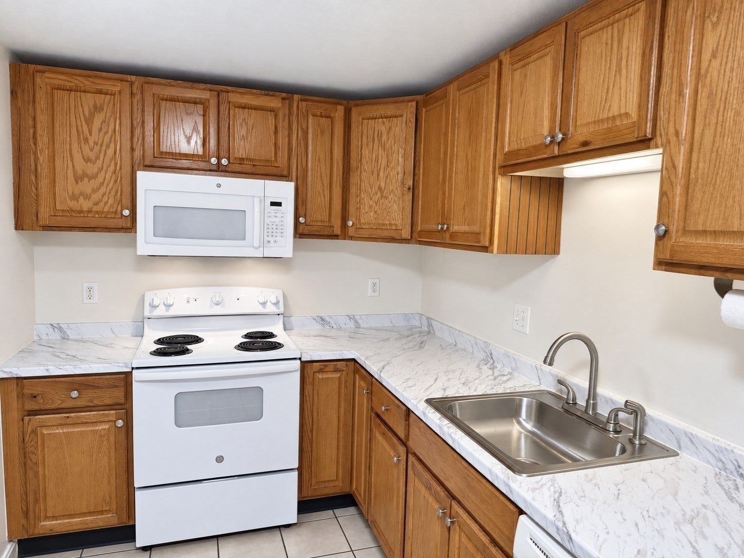 21 Staples AVE #17, Everett, MA, 21 Staples AVE #17, Everett, MA Photo #10