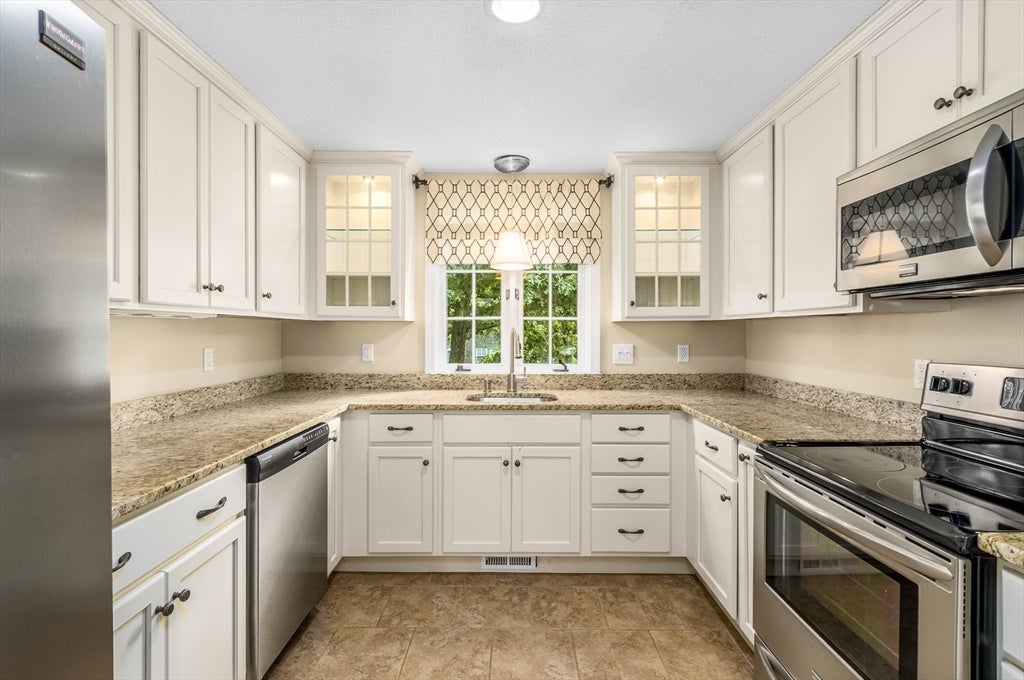 59 Debs Hill Rd, RD #42A, Yarmouth, MA Photo #8