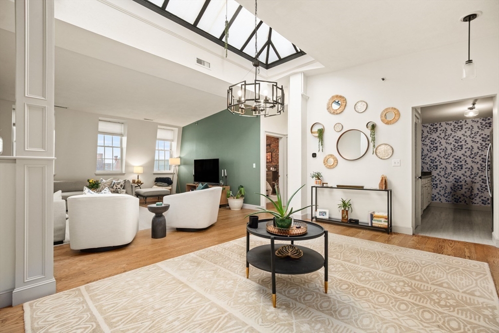 19-23 Pleasant St 503