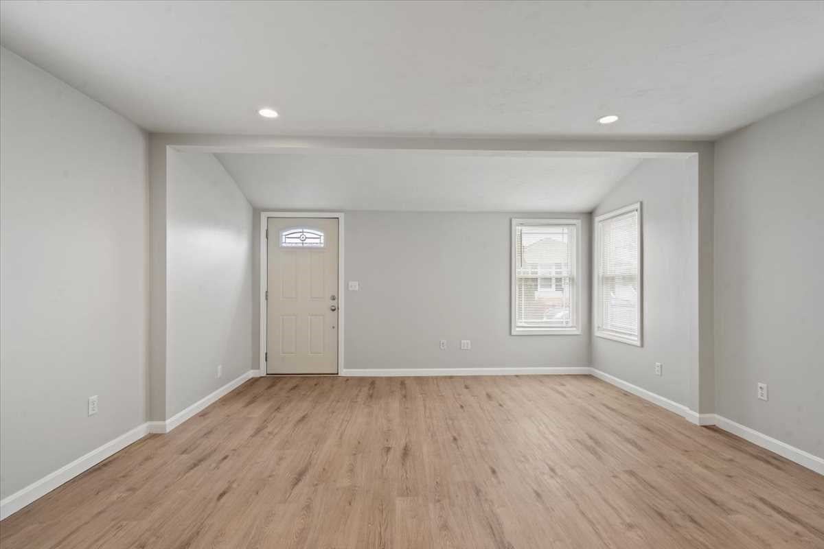 384 Bridle Path, Worcester, MA, 384 Bridle Path, Worcester, MA Photo #11