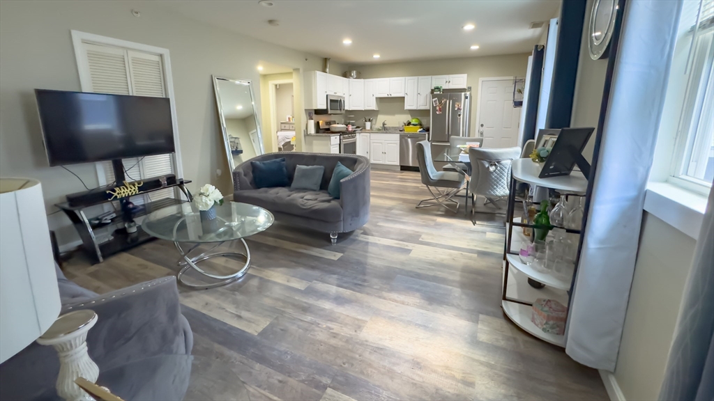 152-158 So Union St