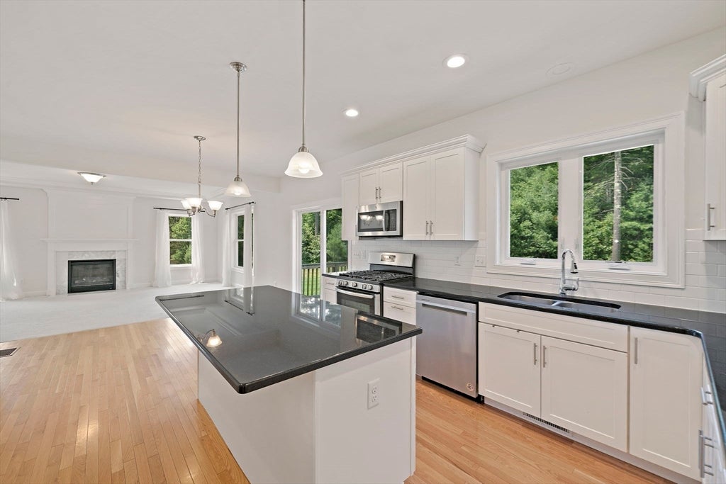 42 Magnolia Way, Bridgewater, MA, 42 Magnolia Way, Bridgewater, MA Photo #7