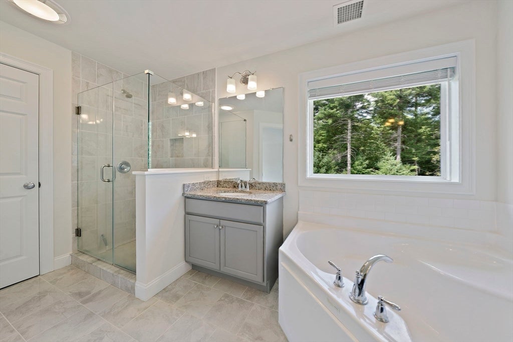 42 Magnolia Way, Bridgewater, MA, 42 Magnolia Way, Bridgewater, MA Photo #24