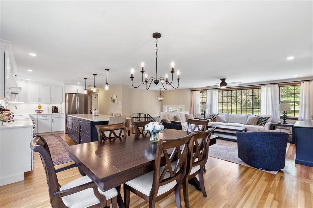 25 William G Dr