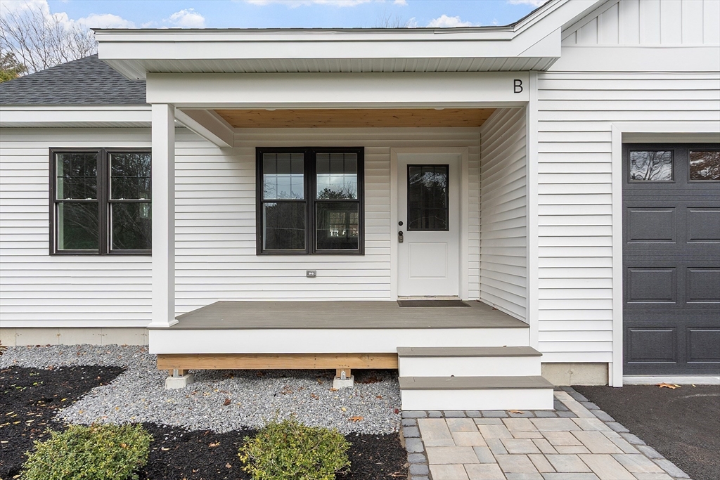 18 Buttonwood Place B