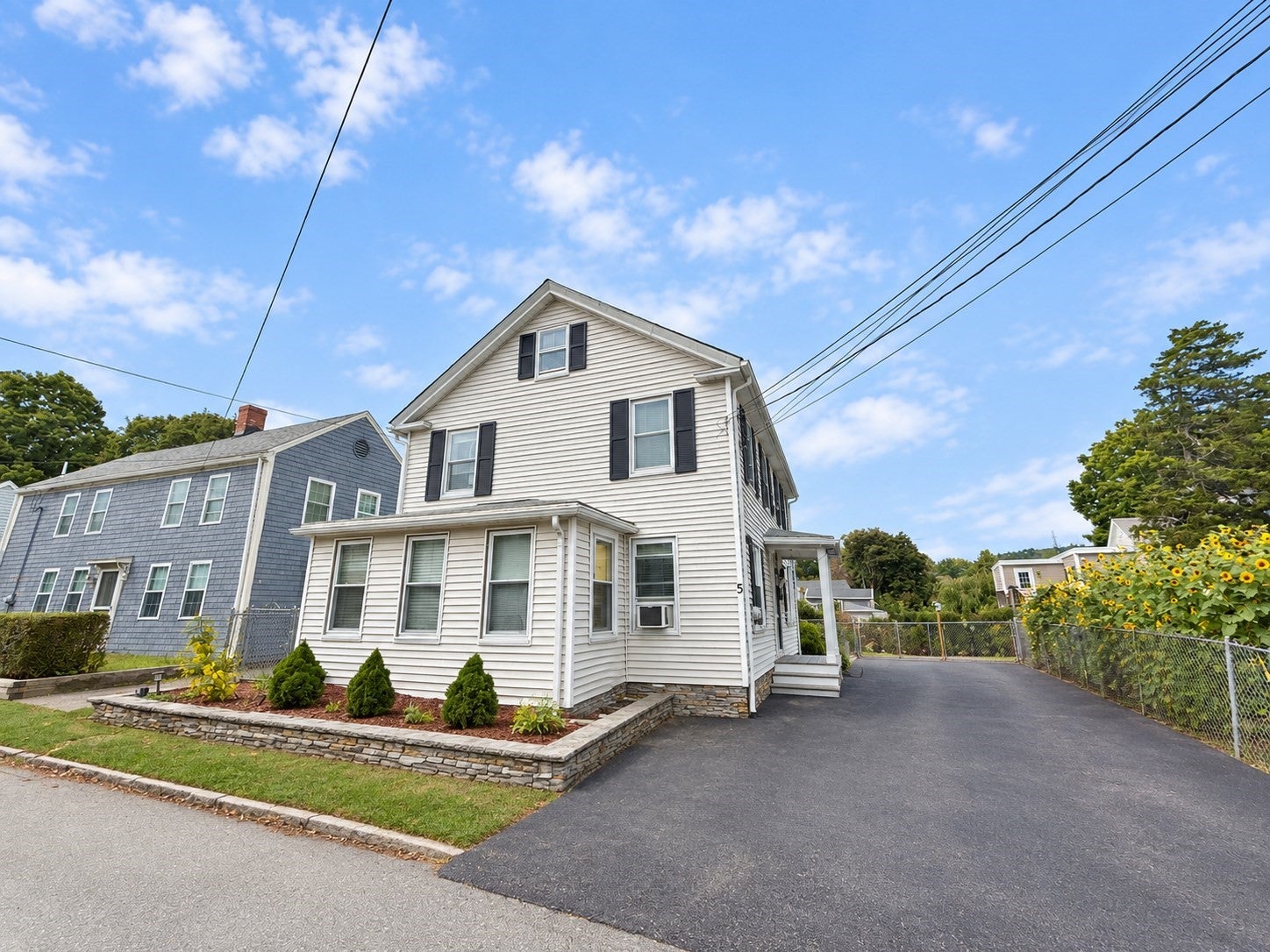 5 Washington St, Amesbury, MA, 5 Washington St, Amesbury, MA Photo #3