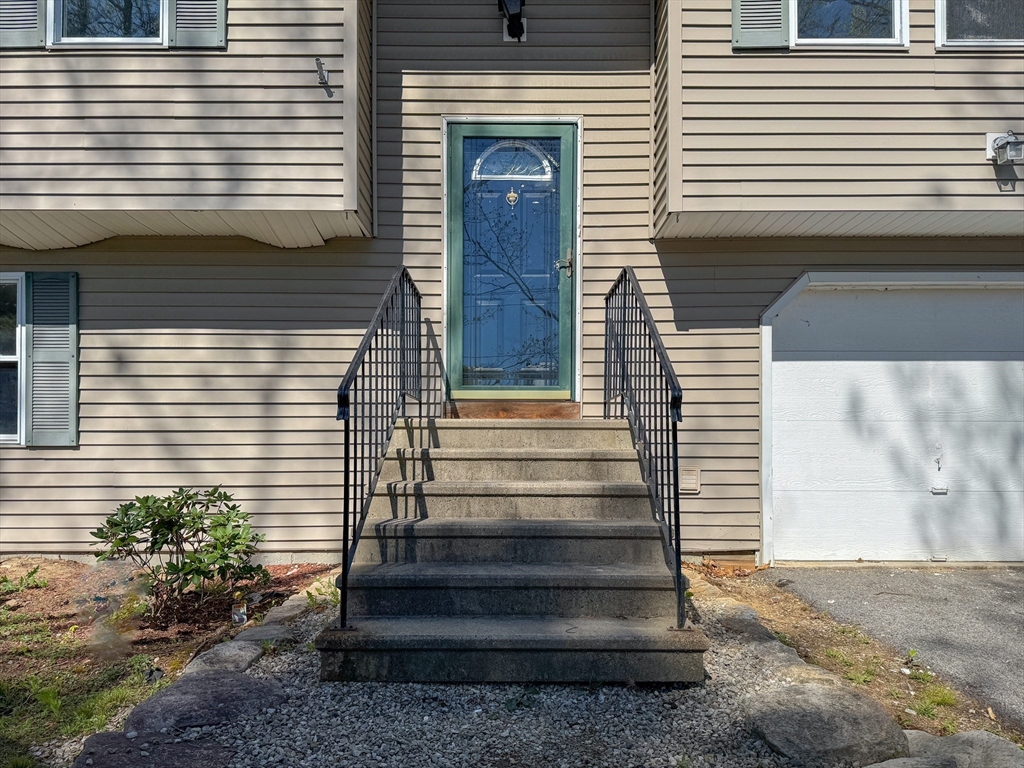 177 Gore Rd, Webster, MA, 177 Gore Rd, Webster, MA Photo #4