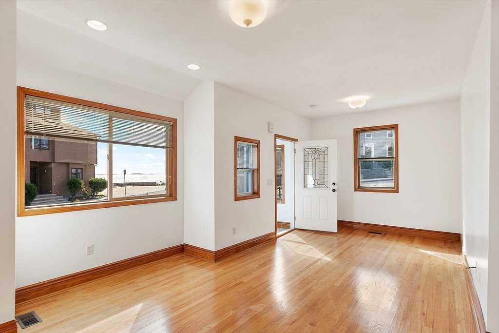 25 Faun Bar Ave