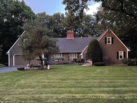 47 Banbury Lane Holden MA 01520