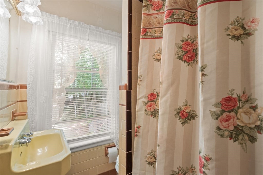 15 Willow Street, Reading, MA, 15 Willow Street, Reading, MA Photo #17