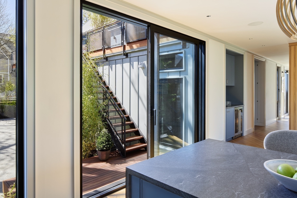 Cambridge, Massachusetts 02138, United States, 5 Bedrooms Bedrooms, ,6 BathroomsBathrooms,Residential,Active,127780