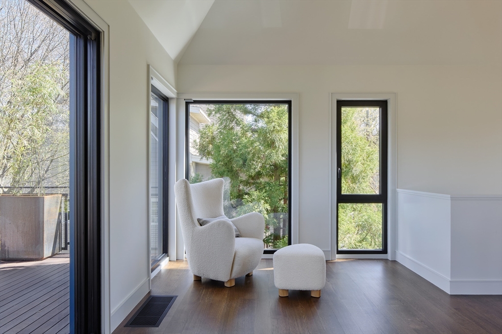 Cambridge, Massachusetts 02138, United States, 5 Bedrooms Bedrooms, ,6 BathroomsBathrooms,Residential,Active,127780