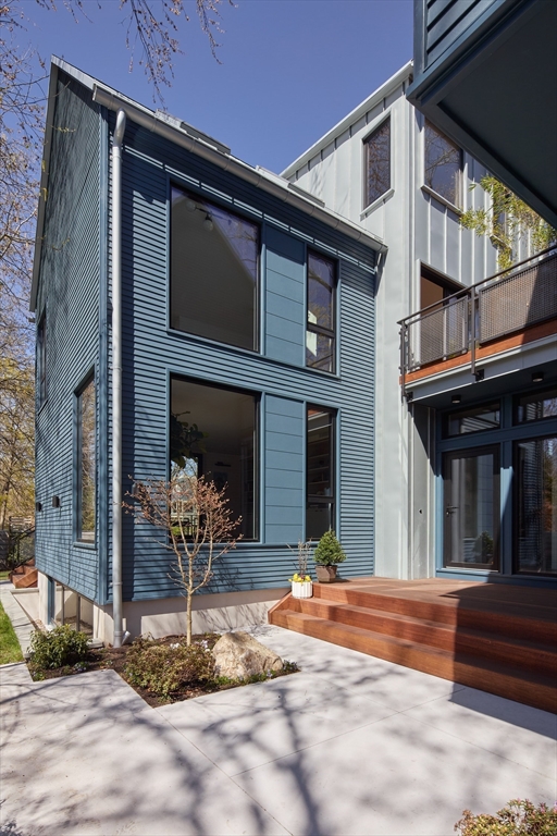 Cambridge, Massachusetts 02138, United States, 5 Bedrooms Bedrooms, ,6 BathroomsBathrooms,Residential,Active,127780